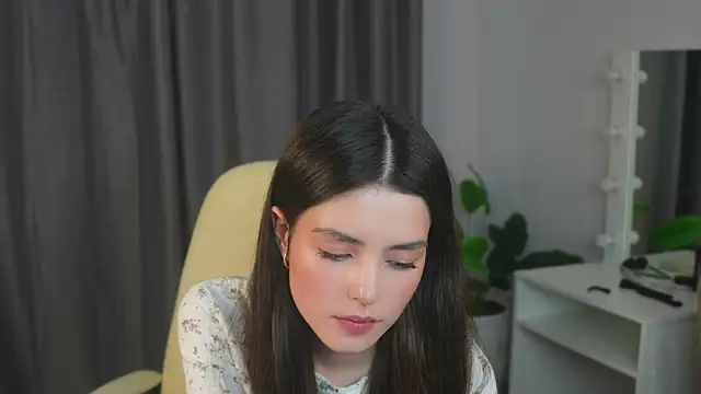 Snapshot of ArletteBiddix chatting on March 2025 11:33:01 AM ArletteBiddix online show from March 2025 11:33:01 AM