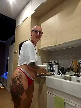 Emma Milf25 online show from November 2025 07:29:02 PM