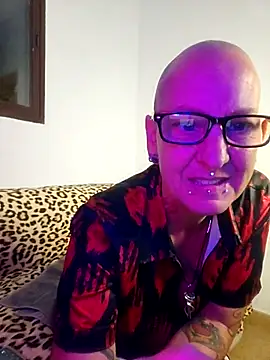 Emma Milf25 online show from November 2025 06:41:02 PM