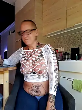 Emma Milf25 online show from March 2025 07:13:02 AM