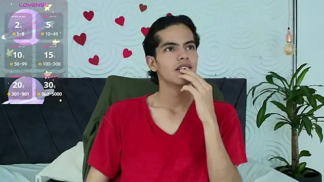 Maximoherrera 16 online show from April 2026 12:53:01 PM
