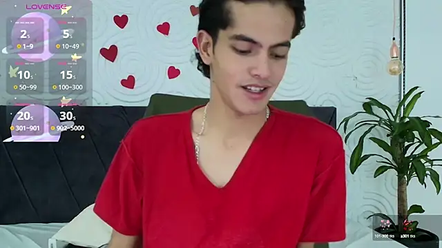 Maximoherrera 16 online show from April 2026 04:44:02 PM