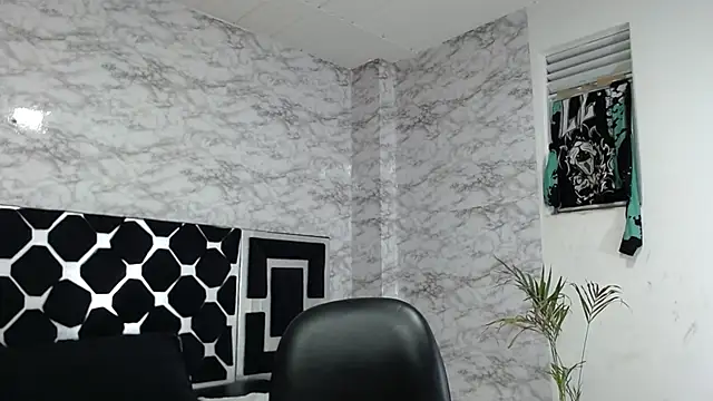 Maximoherrera 16 online show from February 2025 10:01:01 AM