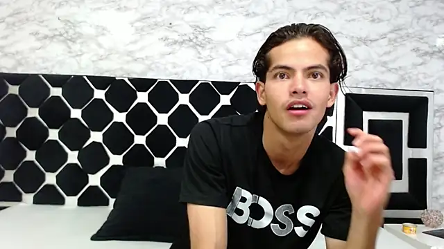 Maximoherrera 16 online show from February 2025 03:59:02 AM