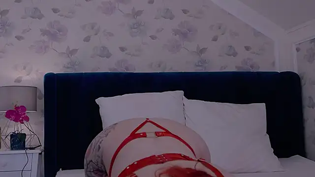 KailyKay online show from December 2025 07:13:01 PM