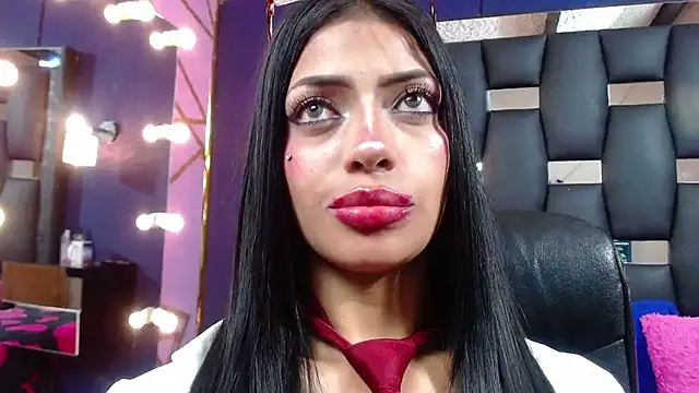 EMYCLARK01 online show from March 2026 02:52:02 AM