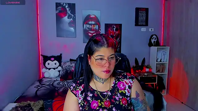 Veronika metal online show from November 2025 08:09:02 AM