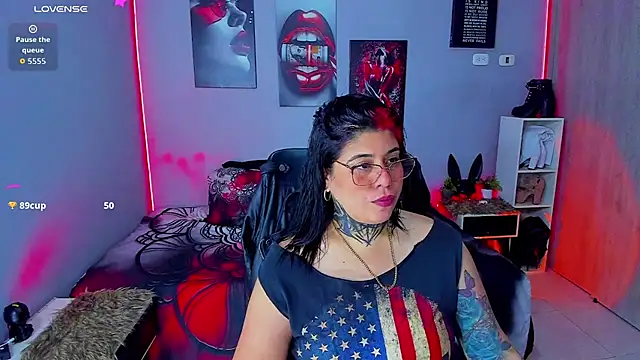 Snapshot of Veronika_metal chatting on September 2025 06:25:02 AM Veronika metal online show from September 2025 06:25:02 AM