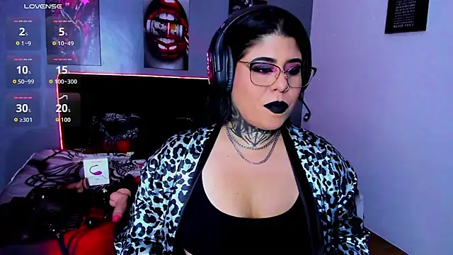 Veronika metal online show from April 2026 09:43:01 PM