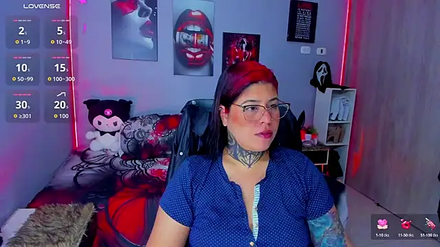 Veronika metal online show from October 2025 04:44:02 AM