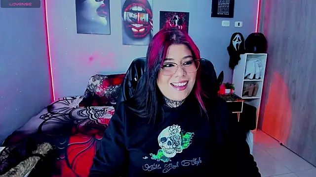 Veronika metal online show from January 2026 01:12:02 AM