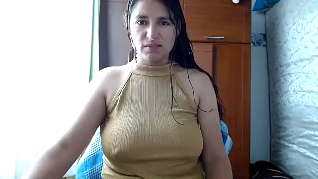 Escarcha-blue online show from May 2026 05:00:02 PM
