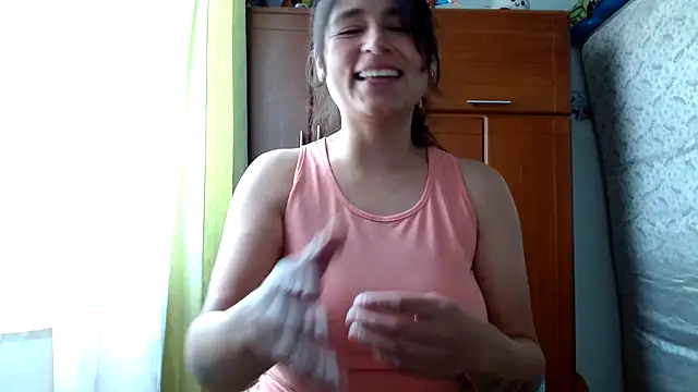 Escarcha-blue online show from May 2026 09:02:01 PM