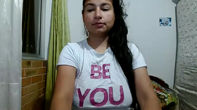 Snapshot of Escarcha-blue chatting on December 2025 12:15:02 AM Escarcha-blue online show from December 2025 12:15:02 AM