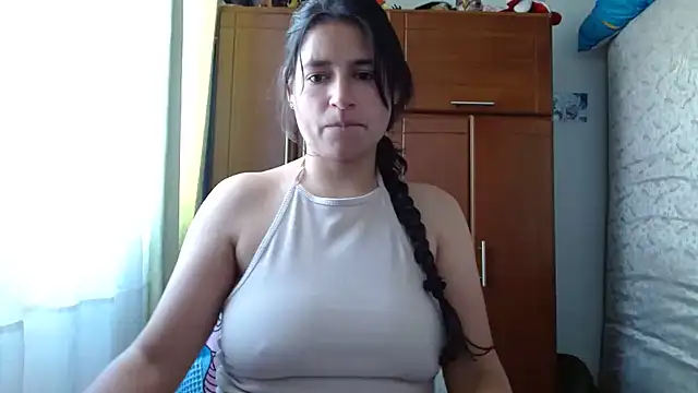 Escarcha-blue online show from May 2026 06:15:01 PM