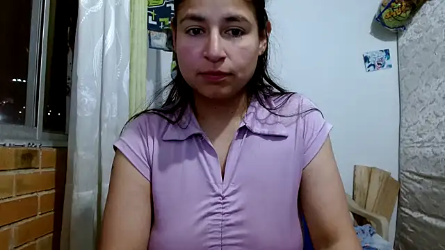 Snapshot of Escarcha-blue chatting on October 2025 01:15:01 AM Escarcha-blue online show from October 2025 01:15:01 AM