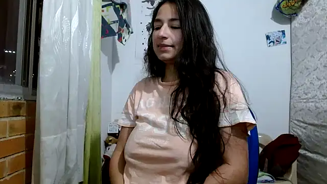 Snapshot of Escarcha-blue chatting on November 2025 01:43:01 AM Escarcha-blue online show from November 2025 01:43:01 AM