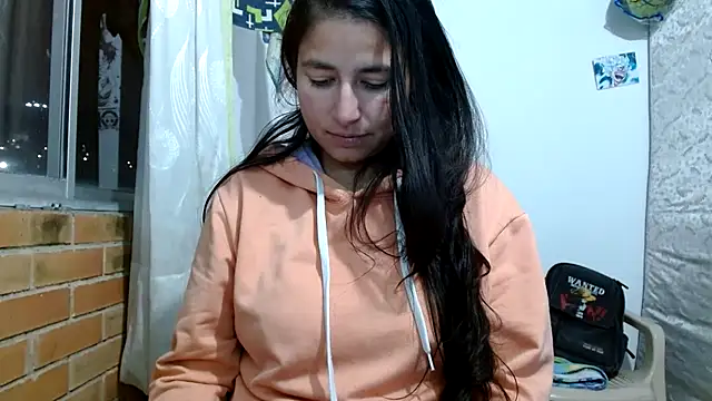 Snapshot of Escarcha-blue chatting on November 2025 11:20:02 PM Escarcha-blue online show from November 2025 11:20:02 PM