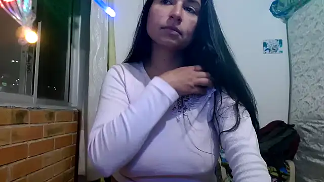 Snapshot of Escarcha-blue chatting on December 2025 11:47:02 PM Escarcha-blue online show from December 2025 11:47:02 PM