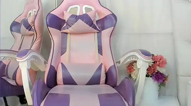 kamii arias online show from March 2025 12:06:02 PM