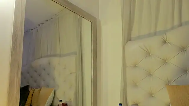 kamii arias online show from November 2025 02:28:02 PM