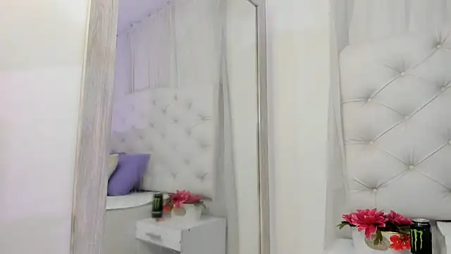 kamii arias online show from October 2025 02:14:02 PM