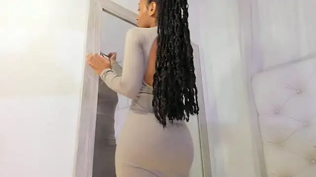 kamii arias online show from November 2025 02:23:01 PM