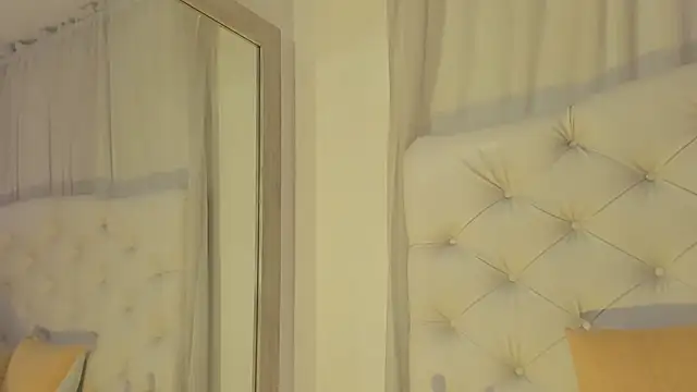 kamii arias online show from November 2025 02:28:02 PM