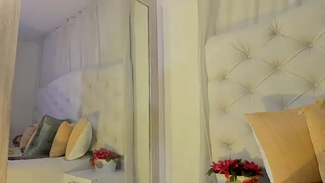 kamii arias online show from November 2025 02:32:02 PM