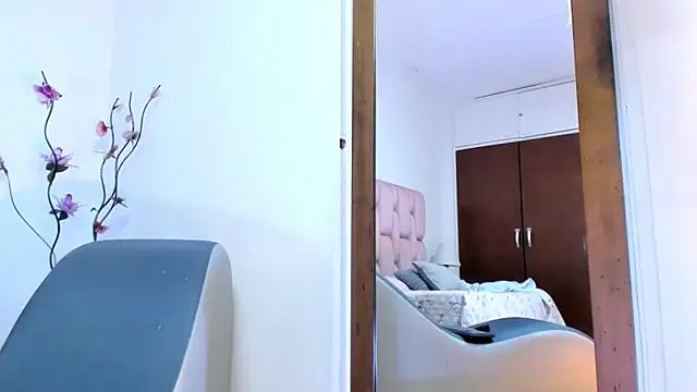 kamii arias online show from March 2026 12:39:02 PM