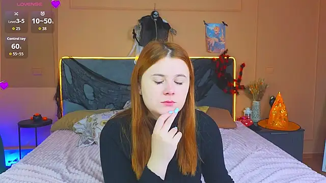 Eva Starlight online show from November 2025 04:08:01 AM