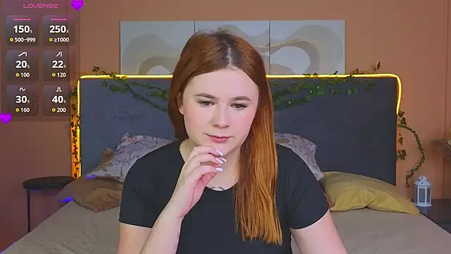 Eva Starlight online show from November 2025 04:12:01 AM