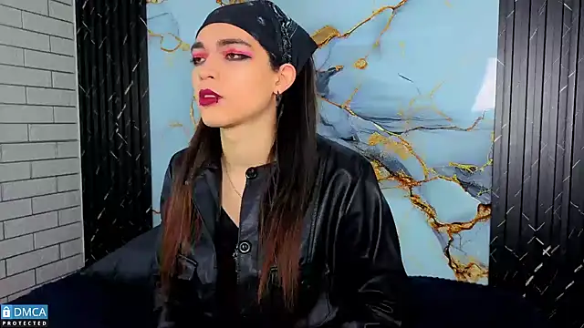 MaeveKuro online show from January 2026 03:24:02 AM