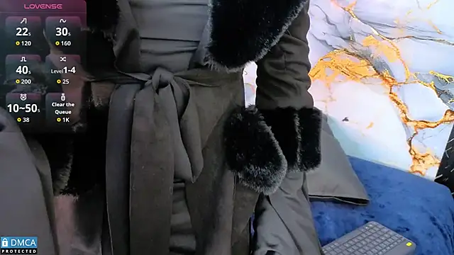 Snapshot of MaeveKuro chatting on December 2025 03:18:02 AM MaeveKuro online show from December 2025 03:18:02 AM