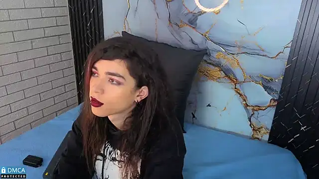 MaeveKuro online show from December 2025 03:20:02 AM