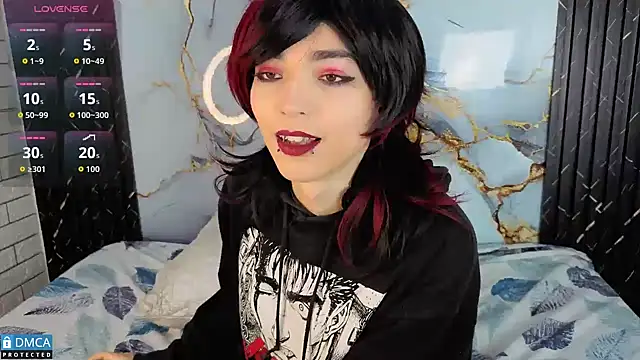 Snapshot of MaeveKuro chatting on October 2025 03:16:01 AM MaeveKuro online show from October 2025 03:16:01 AM