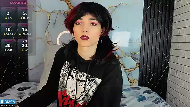 Snapshot of MaeveKuro chatting on October 2025 03:07:02 AM MaeveKuro online show from October 2025 03:07:02 AM