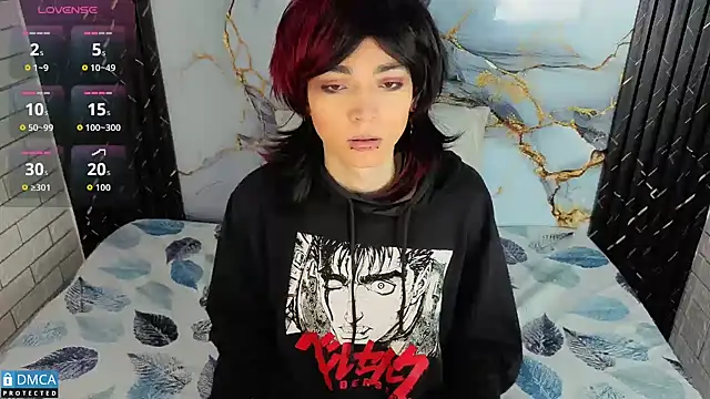 Snapshot of MaeveKuro chatting on October 2025 03:27:02 AM MaeveKuro online show from October 2025 03:27:02 AM