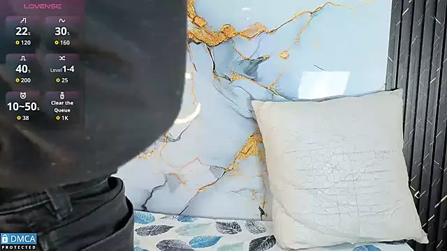 Snapshot of MaeveKuro chatting on October 2025 03:16:02 AM MaeveKuro online show from October 2025 03:16:02 AM