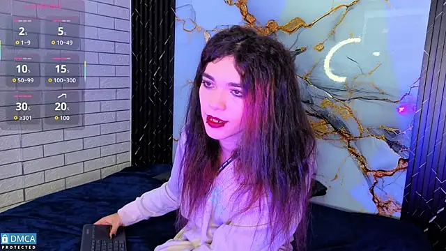 Snapshot of MaeveKuro chatting on November 2025 03:28:01 AM MaeveKuro online show from November 2025 03:28:01 AM