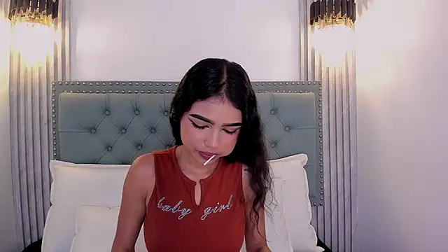 PaolaB g online show from February 2025 01:03:01 PM