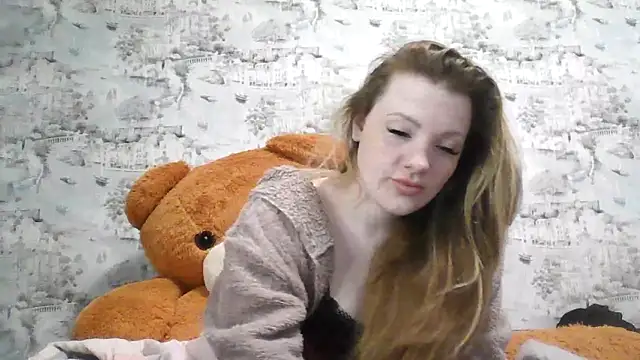 Eveline May online show from February 2026 01:44:02 PM