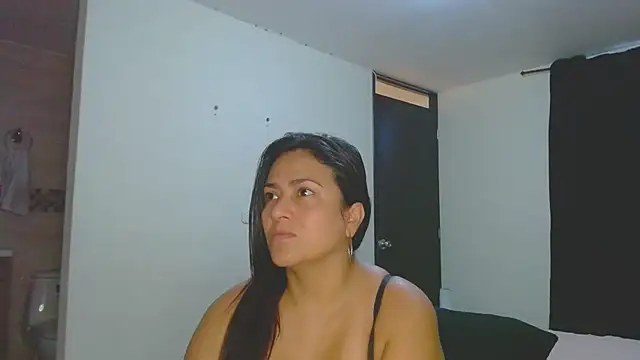 roxanasexy2025 online show from November 2025 11:37:02 AM