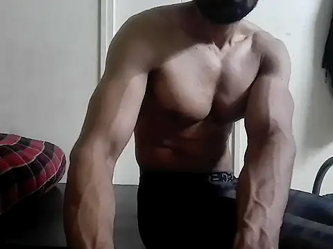 fitbuddy1 online show from May 2026 04:17:01 PM