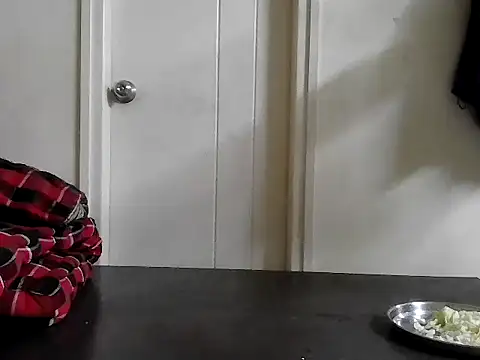 fitbuddy1 online show from February 2026 06:19:01 PM