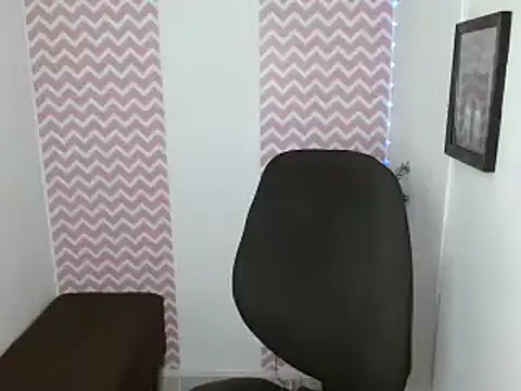 dayanacarson online show from December 2025 03:33:01 PM