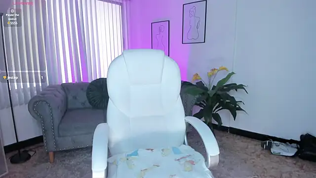 coral smiit online show from March 2025 08:00:02 PM