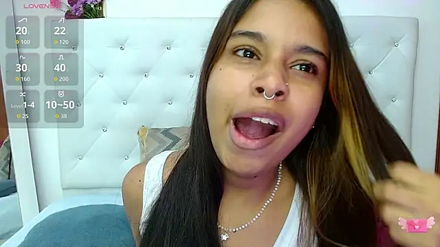 Snapshot of sweetebony_33 chatting on November 2025 05:35:02 AM sweetebony 33 online show from November 2025 05:35:02 AM