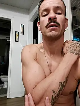 Snapshot of juniortche1313 chatting on December 2025 10:53:01 PM juniortche1313 online show from December 2025 10:53:01 PM