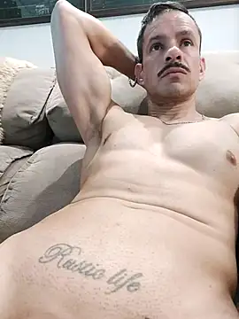 Snapshot of juniortche1313 chatting on November 2025 04:28:01 PM juniortche1313 online show from November 2025 04:28:01 PM